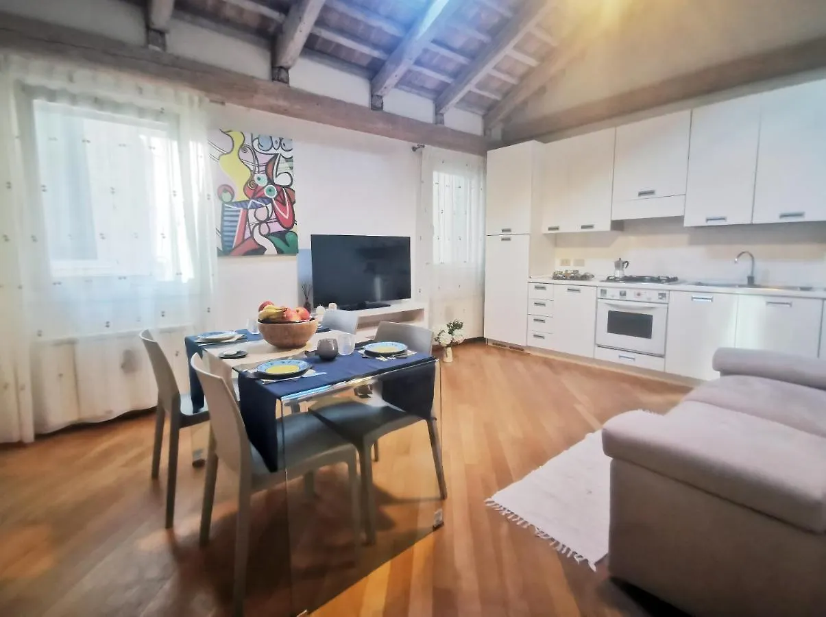 Romantic Sky Apartment Wenecja