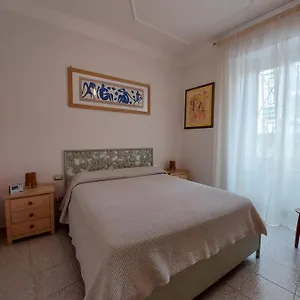  Appartement C R A Zy For Rhome Italie