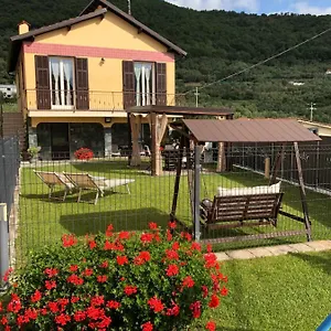 Casa Ginni Con Piscina E Giardino , Caravonica Italien